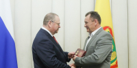 Олег Мельниченко вручил награды отличившимся жителям Пензенской области - ИА PenzaNews