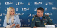 Владислав Баранов держит под рукой два тревожных чемоданчика на случай ЧП - Stolica58.Ru
