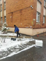 В Железнодорожном районе наводят санитарный порядок