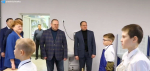 Олег Мельниченко осмотрел обновленную школу в Шемышейке