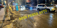 Водители Пензы рассказали об огромной яме на Суворова - Progorod58.Ru