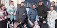 Многодетная семья из Пензы получила микроавтобус в подарок от Олега Мельниченко - Stolica58.Ru