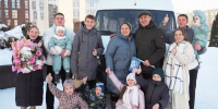 Пензенской многодетной семье губернатор вручил 13-местный микроавтобус - SMI58.Ru