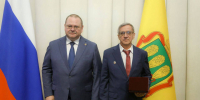 Олег Мельниченко вручил награды пензенцам - Пенза-Обзор