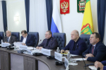 Олег Мельниченко обозначил приоритеты в работе правительства в 2025 году