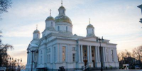 В праздник Рождества Христова иерархи Пензенской митрополии совершили великую вечерню в Спасском кафедральном соборе - Пензенская Епархия