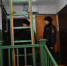 В Пензенской области за отказ покинуть квартиру гостья получила удар табуреткой - Комсомольская правда
