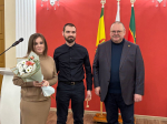 В Сердобске глава региона передал врачам ключи от квартир в новом доме