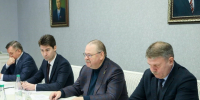 Олег Мельниченко провел рабочую встречу с Вячеславом Дмитриевым - Комсомольская правда