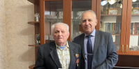 Глава Кузнецка вручил ветеранам медали к 80-летию Победы - Stolica58.Ru
