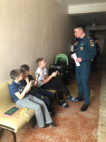 В рамках профилактического мероприятия сотрудники МЧС России посетили пункт временного размещения