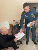 В рамках профилактического мероприятия сотрудники МЧС России посетили пункт временного размещения