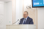 Олег Мельниченко назвал народосбережение одним из приоритетов работы правительства региона