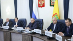 Мельниченко назвал первые результаты пилотного проекта по повышению качества жизни и стимулированию рождаемости