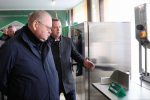 Олег Мельниченко на белорусском предприятии||Фото: t.me/omelnichenko