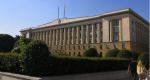 Олег Мельниченко подарил призывникам часы белорусского производства