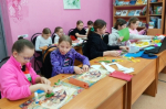 Майский переполох в библиотеке: праздник, викторины и море открыток!