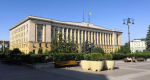 Мельниченко поздравил жителей области с Первомаем