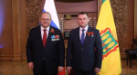 Олег Мельниченко вручил жителям Пензенской области госнаграды