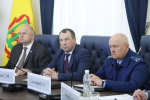 Олег Мельниченко поручил организовать в муниципалитетах патрулирование водоемов в купальный сезон