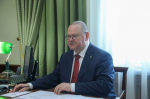 Олег Мельниченко провел рабочую встречу с полпредом Игорем Комаровым