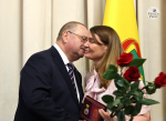 Накануне Дня России Олег Мельниченко вручил награды наиболее отличившимся пензенцам. Как это было в 84 фото