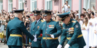 Олег Мельниченко поздравил выпускников ПАИИ с вручение диплома военных инженеров - РИА Пензенской области