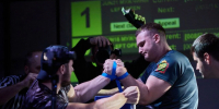 Пензенцы завоевали семь медалей на чемпионате и первенстве по армрестлингу - Комсомольская правда