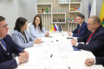 Олег Мельниченко провел рабочую встречу с Татьяной Ким