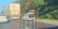 Столкновение легковушки и фуры парализовало движение на трассе М5 - Stolica58.Ru
