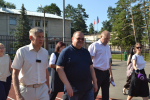 Олег Мельниченко оценил стадион школы №222 Заречного
