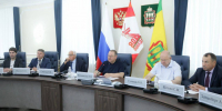 Олег Мельниченко проинспектировал стройплощадки соцобъектов в растущих микрорайонах Пензы - Penza.Sm.News