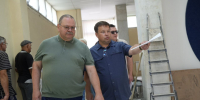 Олег Мельниченко оценил ход капремонта Музея стекла и хрусталя в Никольске - Министерство культуры и туризма