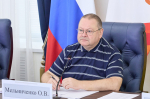 Олег Мельниченко поручил активизировать работу по профориентации молодежи