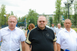 Олег Мельниченко осмотрел социально значимые объекты в Каменке