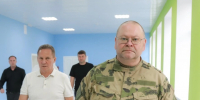 Олег Мельниченко оценил ремонт школы в Токмаке - Комсомольская правда