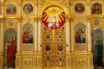 В Спасском кафедральном соборе митрополит Серафим освятил мед
