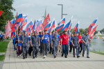 В Пензе росгвардейцы возглавили колонну активистов в рамках акции ко Дню Государственного флага России