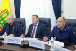 Олег Мельниченко потребовал обеспечить максимальную безопасность на школьных линейках