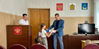 Руководство пензенского Минтруда преподнесло школьникам подарки к учебному году - РИА Пензенской области