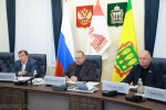 Олег Мельниченко поручил устранить дорожные заторы на пр. Строителей в Пензе