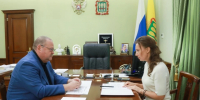 Анна Кузнецова и Олег Мельниченко обсудили меры поддержки семей с детьми - Комсомольская правда