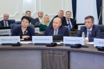 Олег Мельниченко поручил строго соблюдать сроки программы переселения по нацпроекту