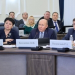 Олег Мельниченко поручил строго соблюдать сроки программы переселения по нацпроекту