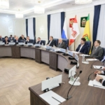 Олег Мельниченко поручил строго соблюдать сроки программы переселения по нацпроекту