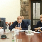 Олег Мельниченко поручил строго соблюдать сроки программы переселения по нацпроекту