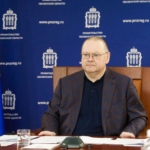 Олег Мельниченко поручил строго соблюдать сроки программы переселения по нацпроекту