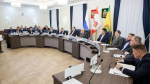Олег Мельниченко поручил строго соблюдать сроки программы переселения по нацпроекту