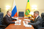 Олег Мельниченко провел рабочую встречу с Виктором Агафоновым
