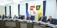 Олег Мельниченко инициировал запрет продажи на территории региона вейпов и курительных смесей - Правительство